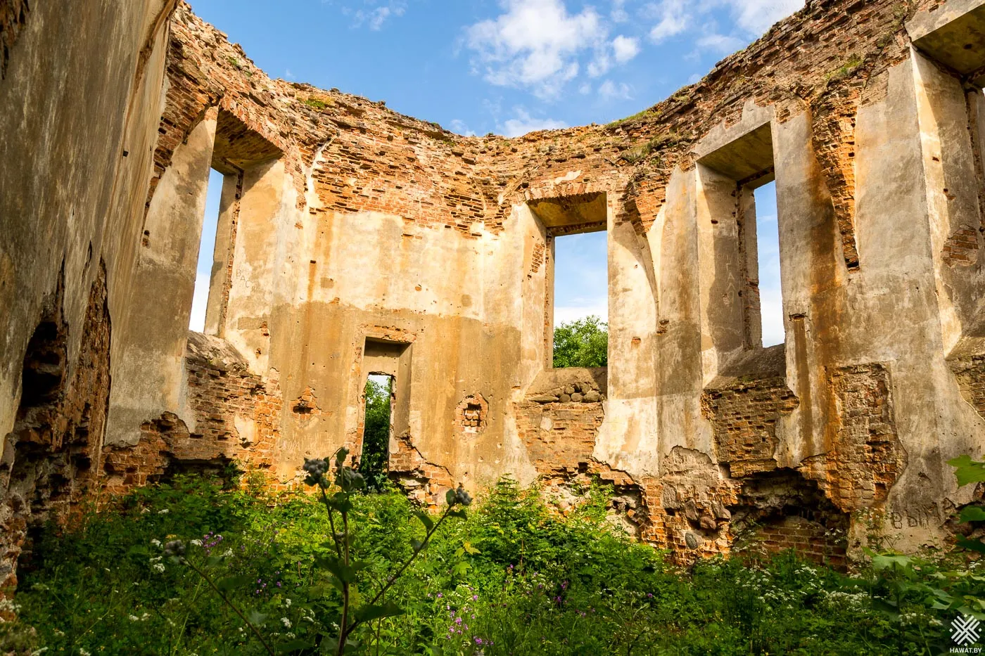 Внутри костёла францисканцев