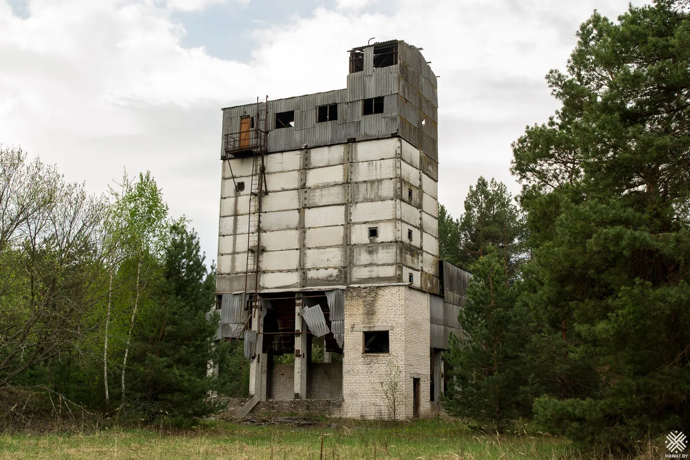 Башня для хранения корма