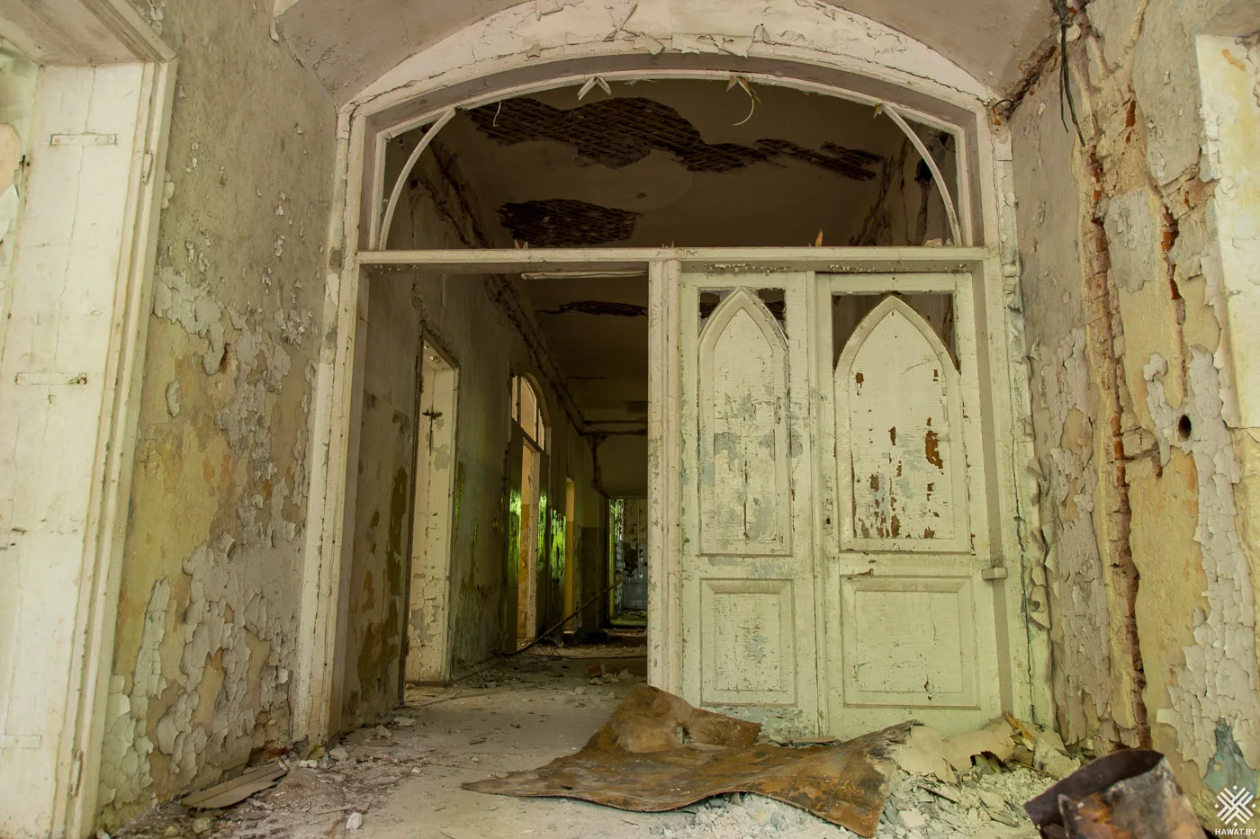 Старинная дверь