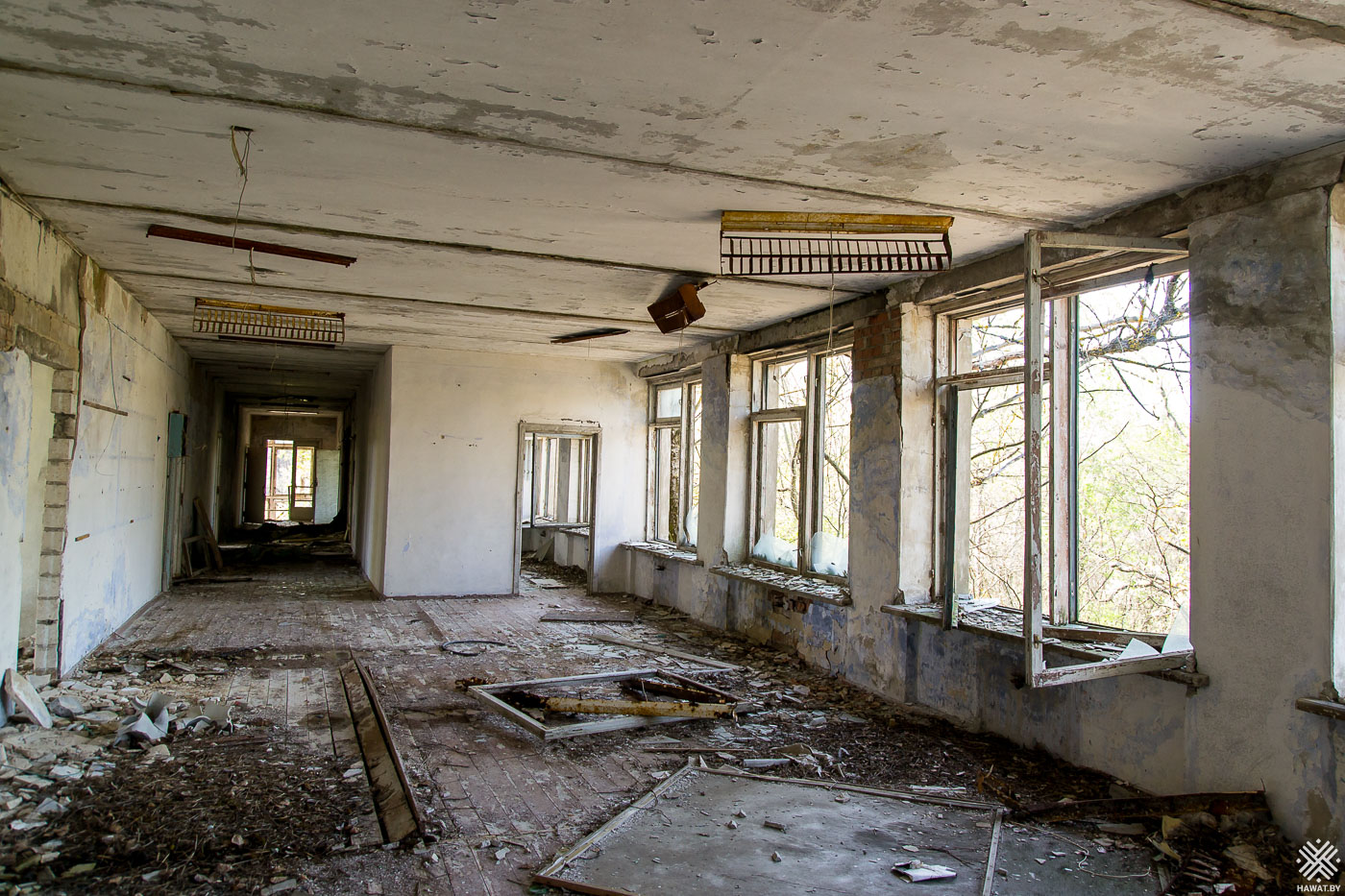 Второй этаж заброшенной школы