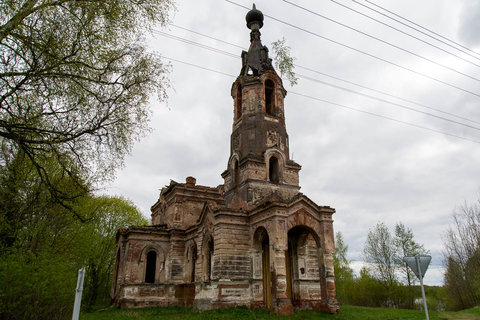 Заброшенная церковь св. Николая